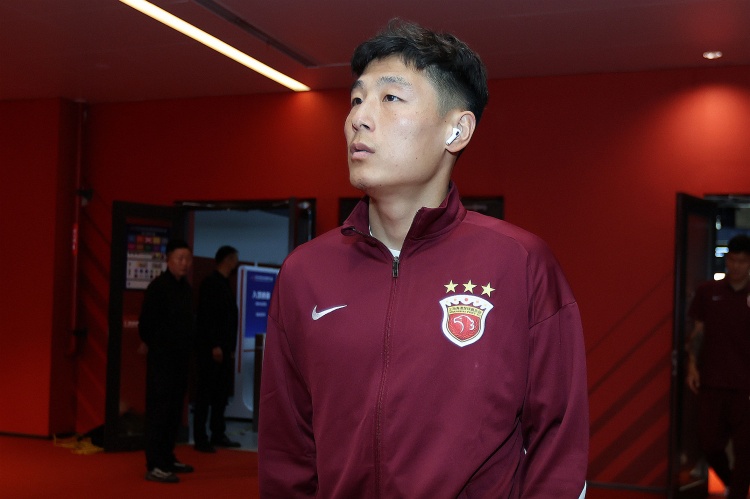 足球报：海港伤病情况不明朗，武磊何时恢复到最佳状态成谜