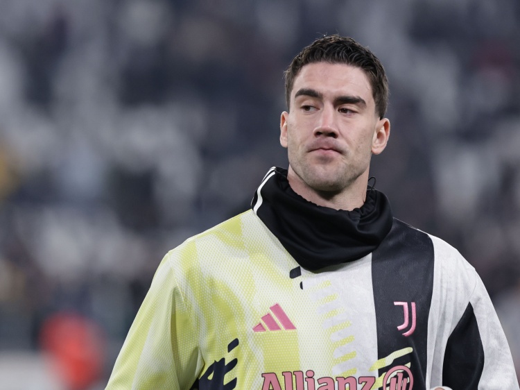 意媒：弗拉霍维奇有望出战博洛尼亚 图多尔考虑改变防线战术布置