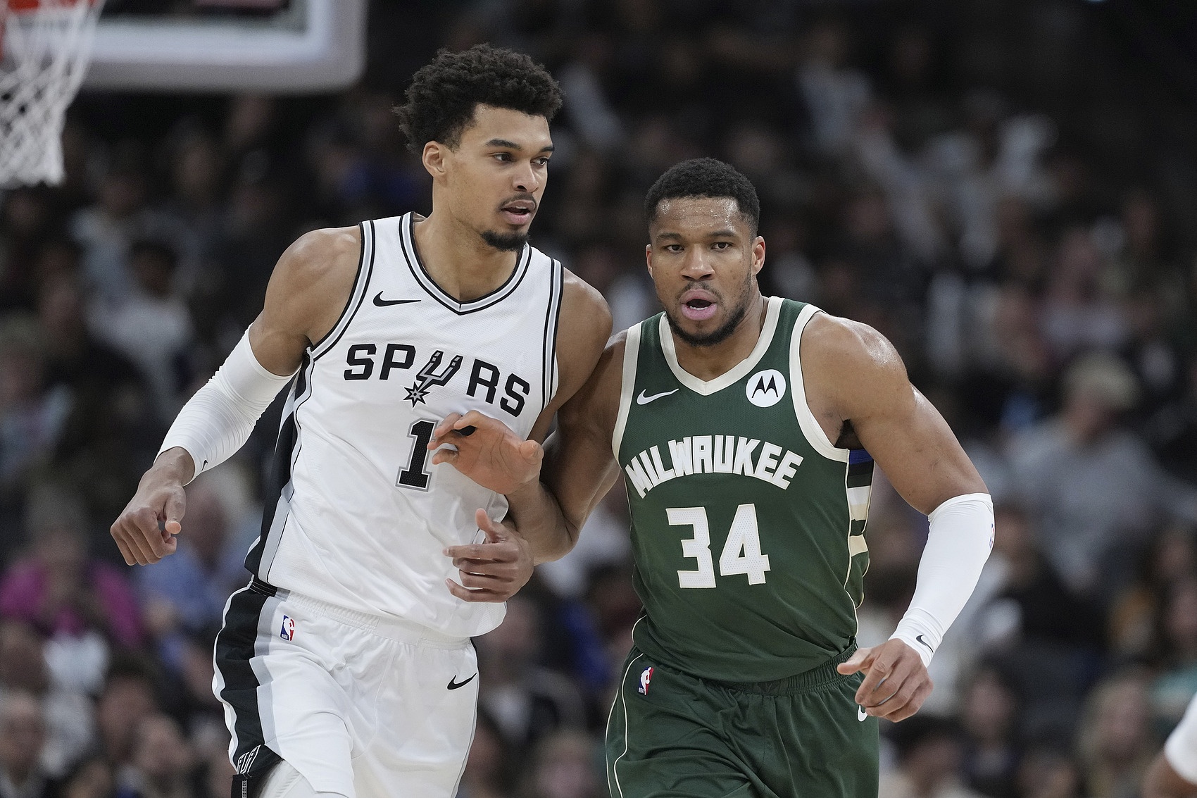 霍里：马刺如果想得到字母哥 他们要出榜眼签+卡斯尔+3将