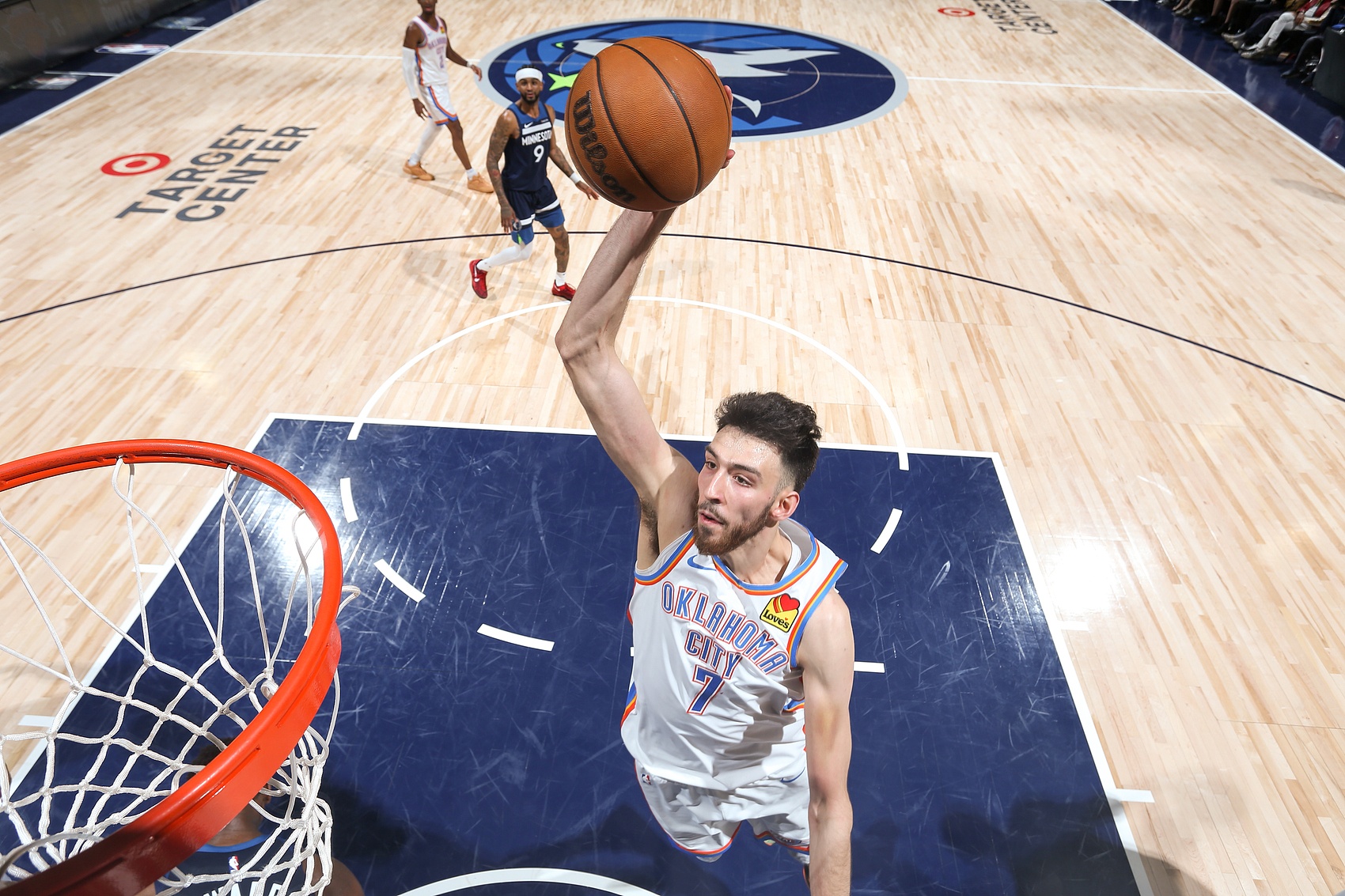 打球风格像切特？周琦：以前有点像 在NBA时候我打得靠外