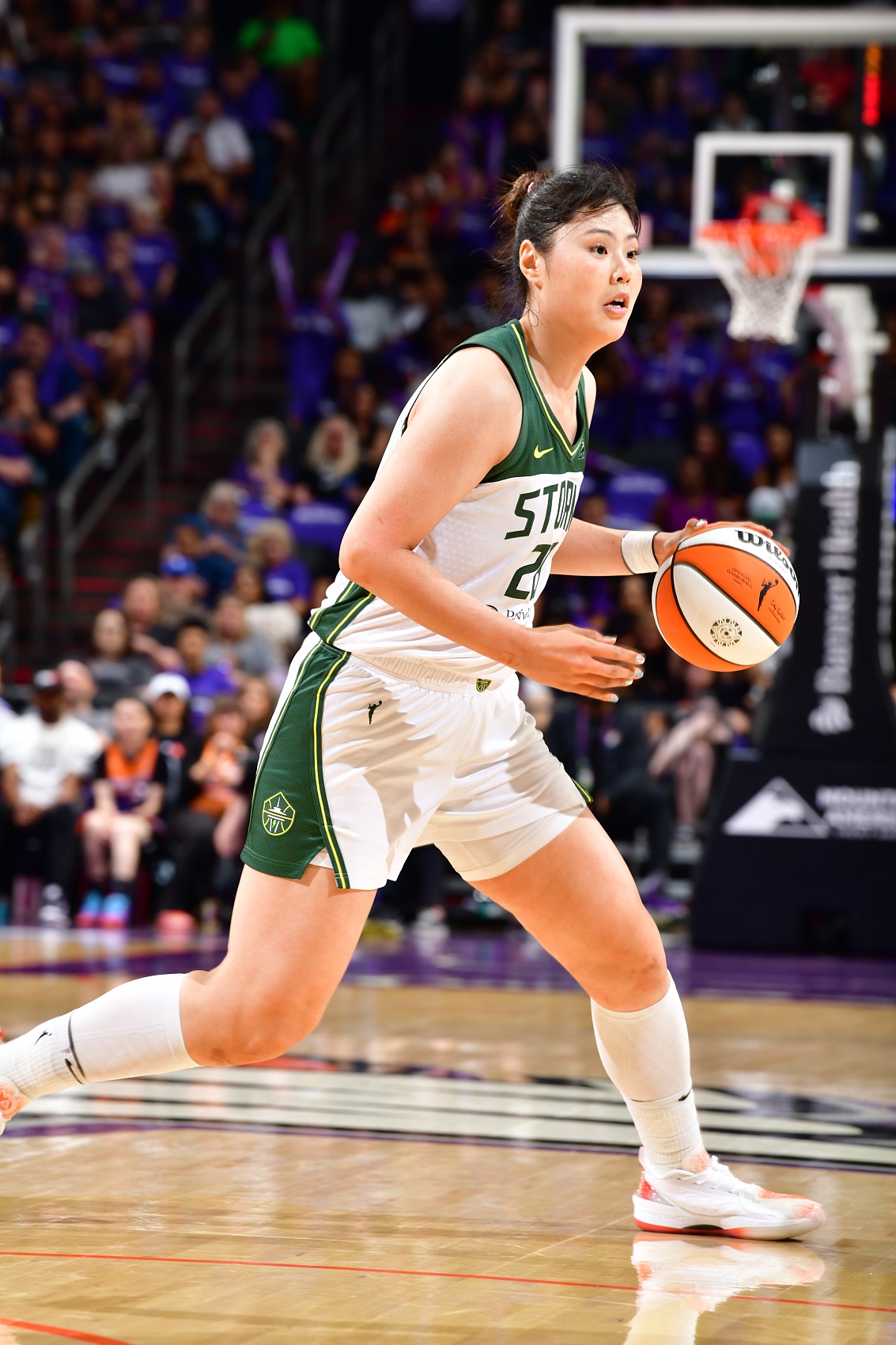 美记：不排除风暴队直接裁掉李月汝 球队不会因此损失太多