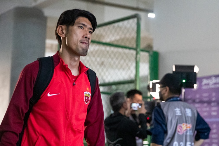 热身赛-四节比赛多上球员“出出汗”，上海海港7-4青岛海牛