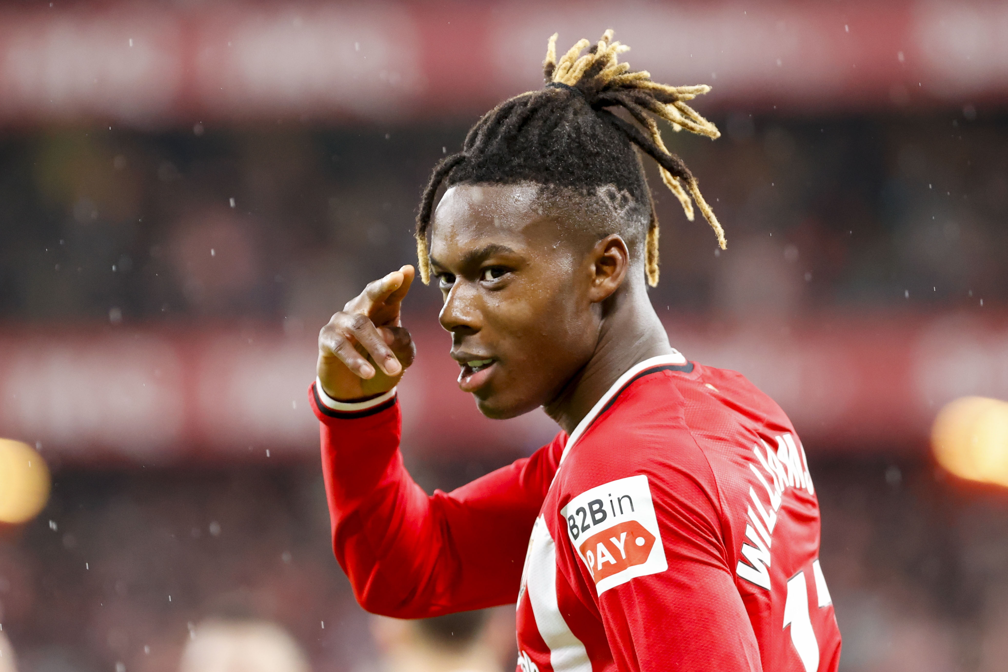 年薪1200万欧！世体：巴萨希望尽快签尼科，避免他回毕巴训练尴尬