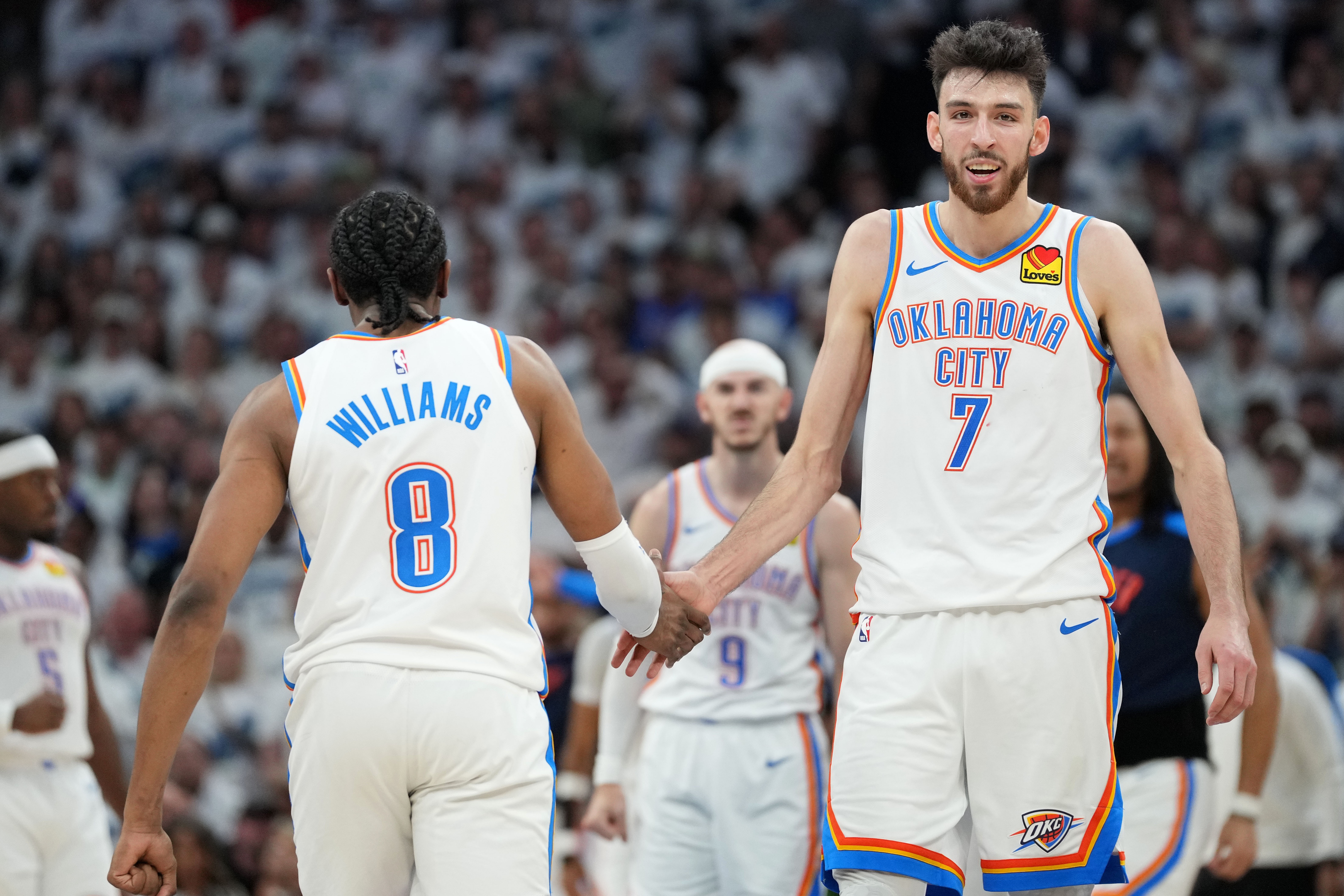 贝弗利：雷霆曾犯过放走哈登的错误 他们知道如何处理切特&杰伦威