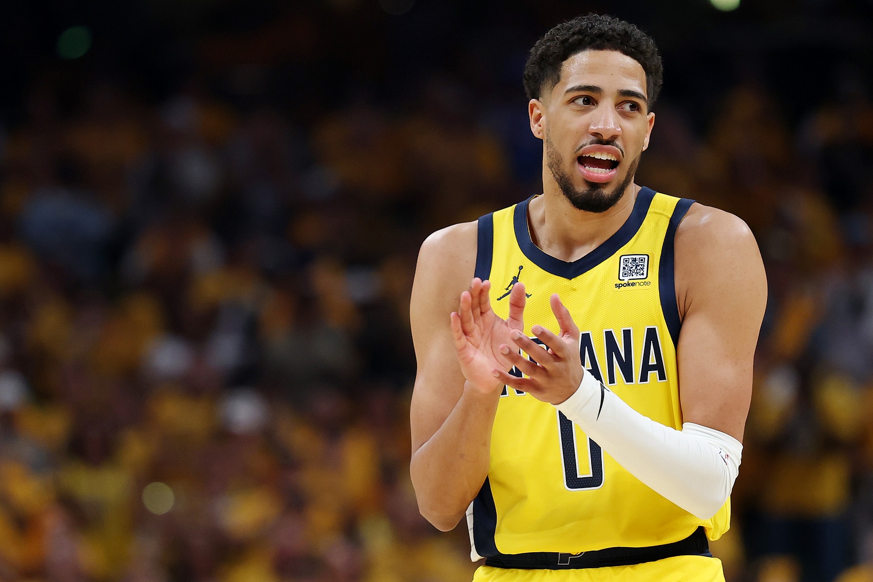 徐静雨：哈利带伤作战勇敢无畏 期待步行者能完成逆袭、铸就金身