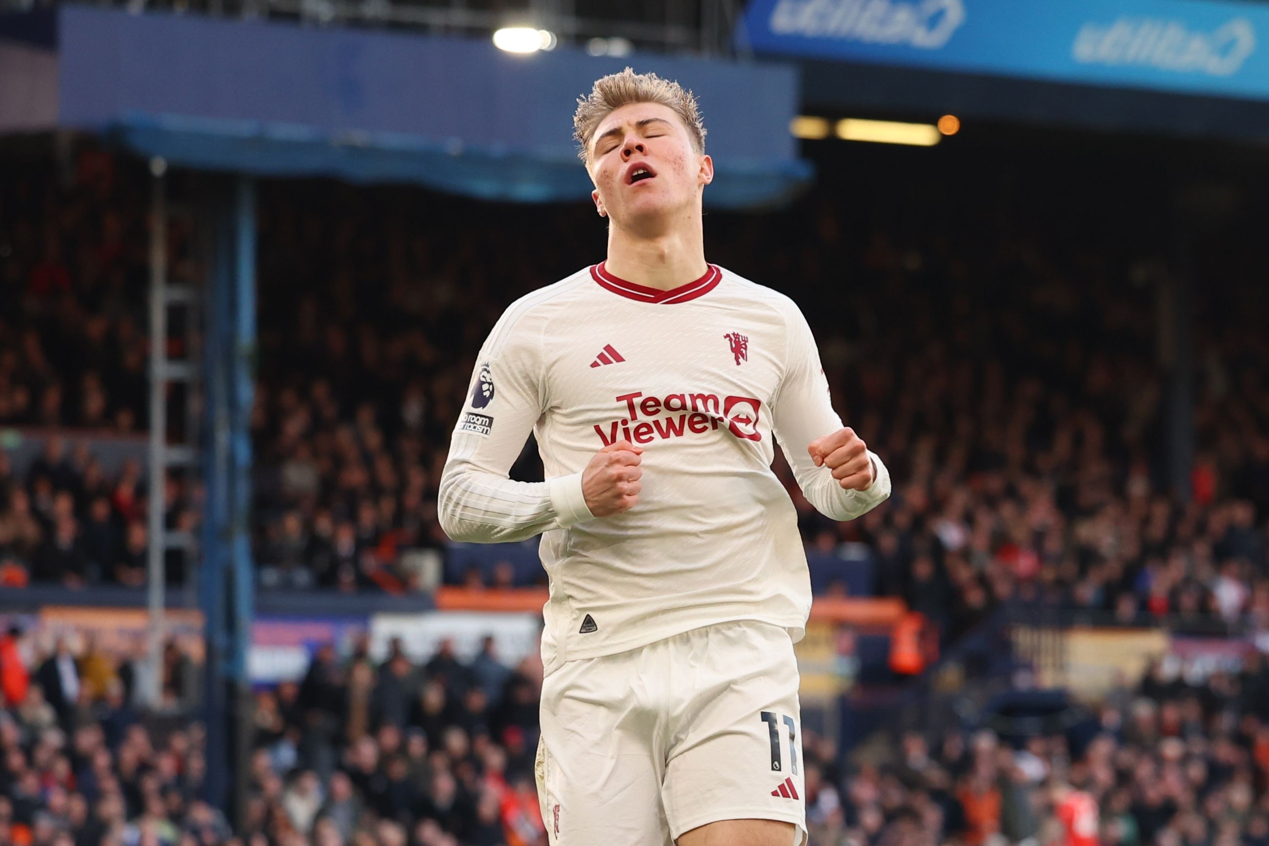 坚持4500万要价❗罗体：曼联拒绝租借+买断放霍伊伦 球员想去国米