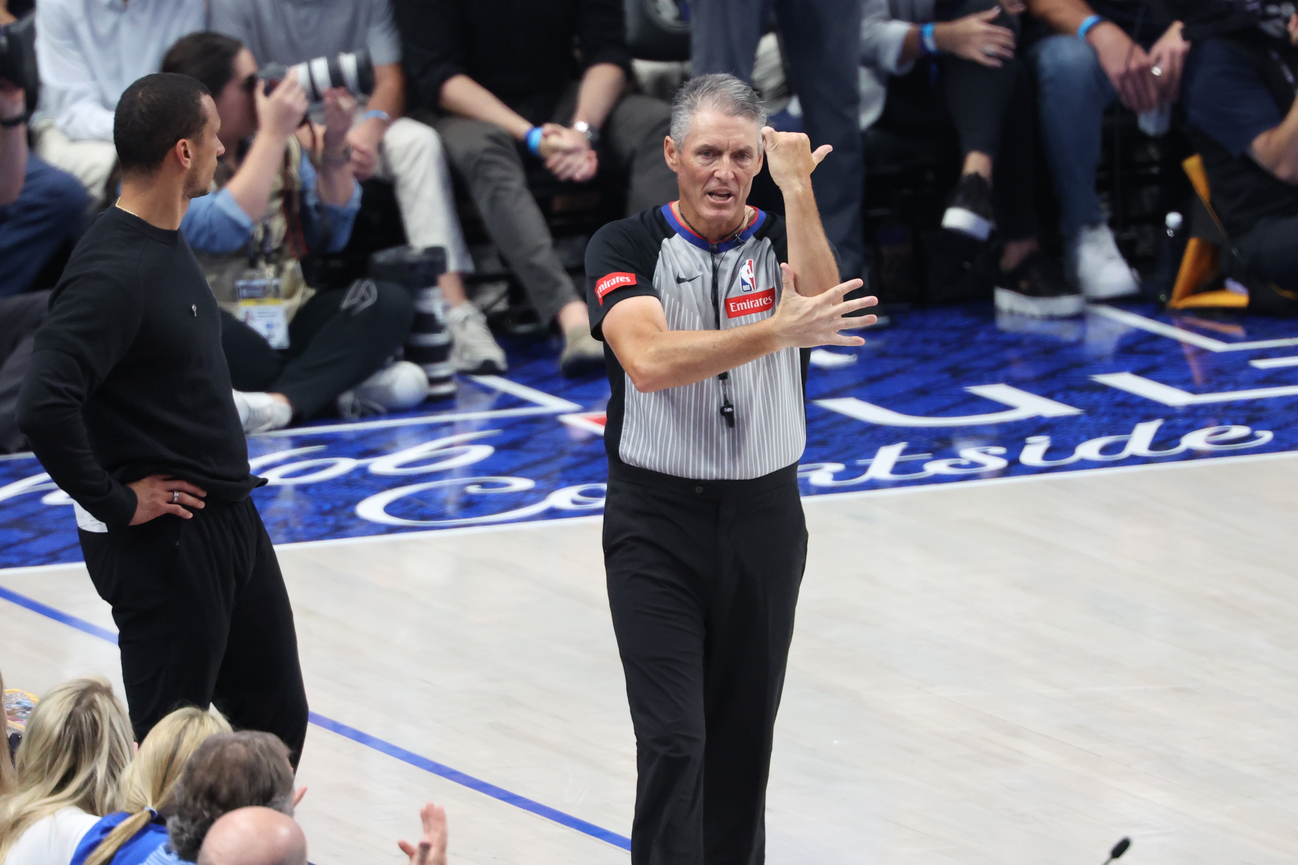 苏群：抢7裁判大概率有福斯特 根据年龄资历很可能是两老带一中