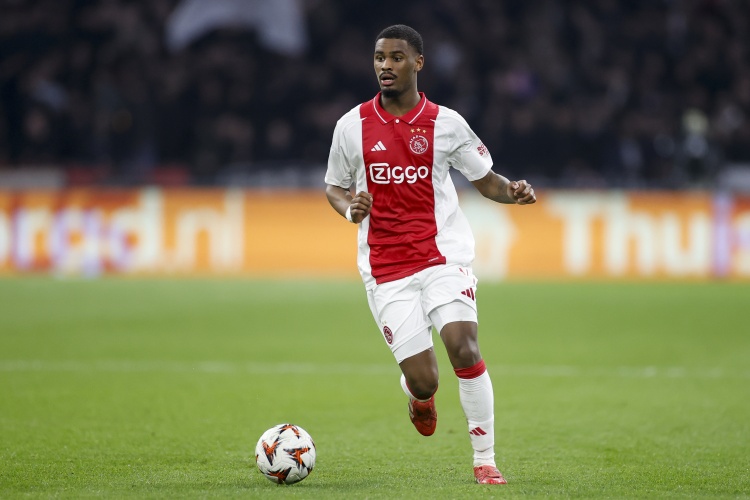 罗马诺：哈托已经完成体检，今日与切尔西签约7年