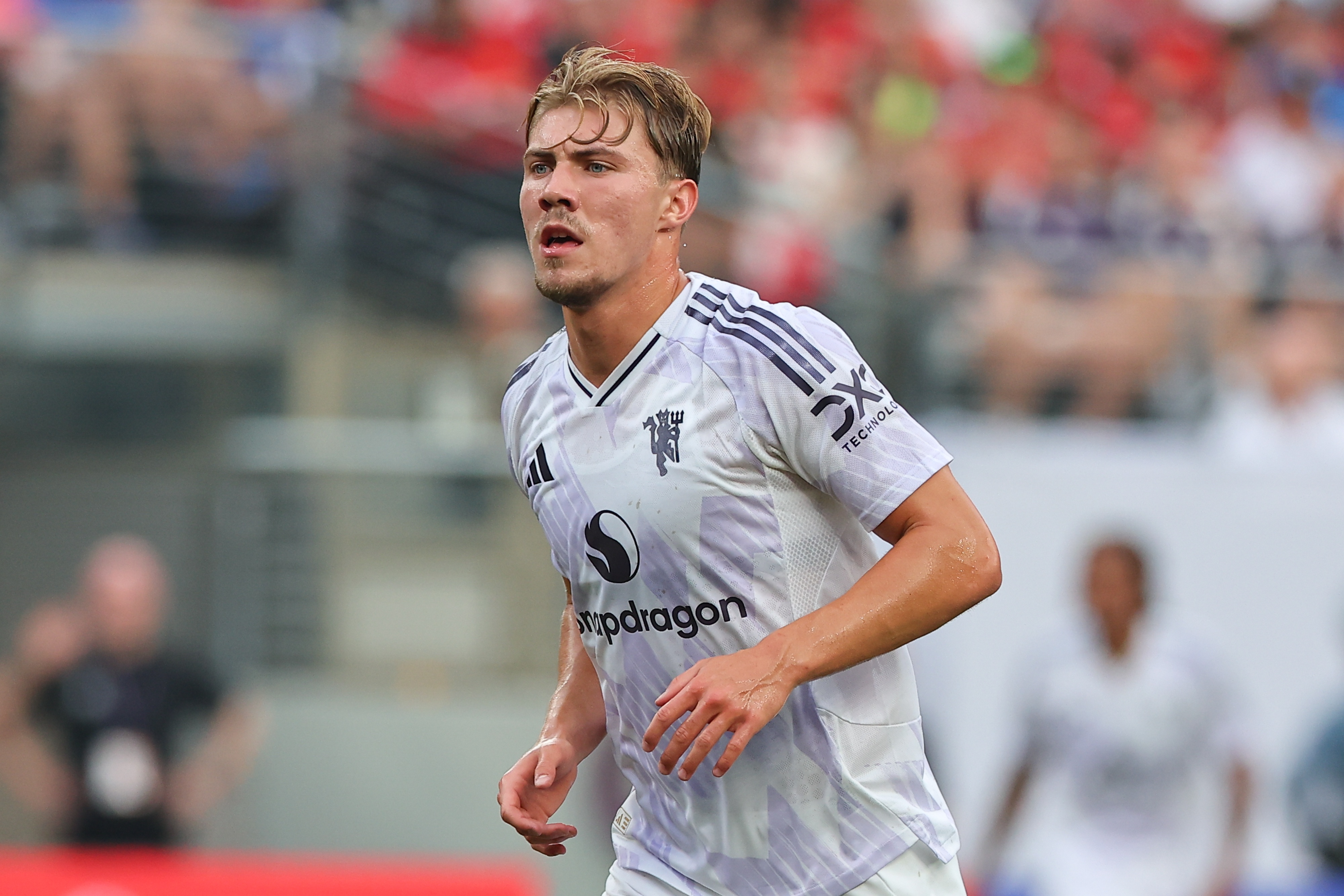 还是不想走！ESPN：霍伊伦不想离开曼联，但他怕不转会没出场机会